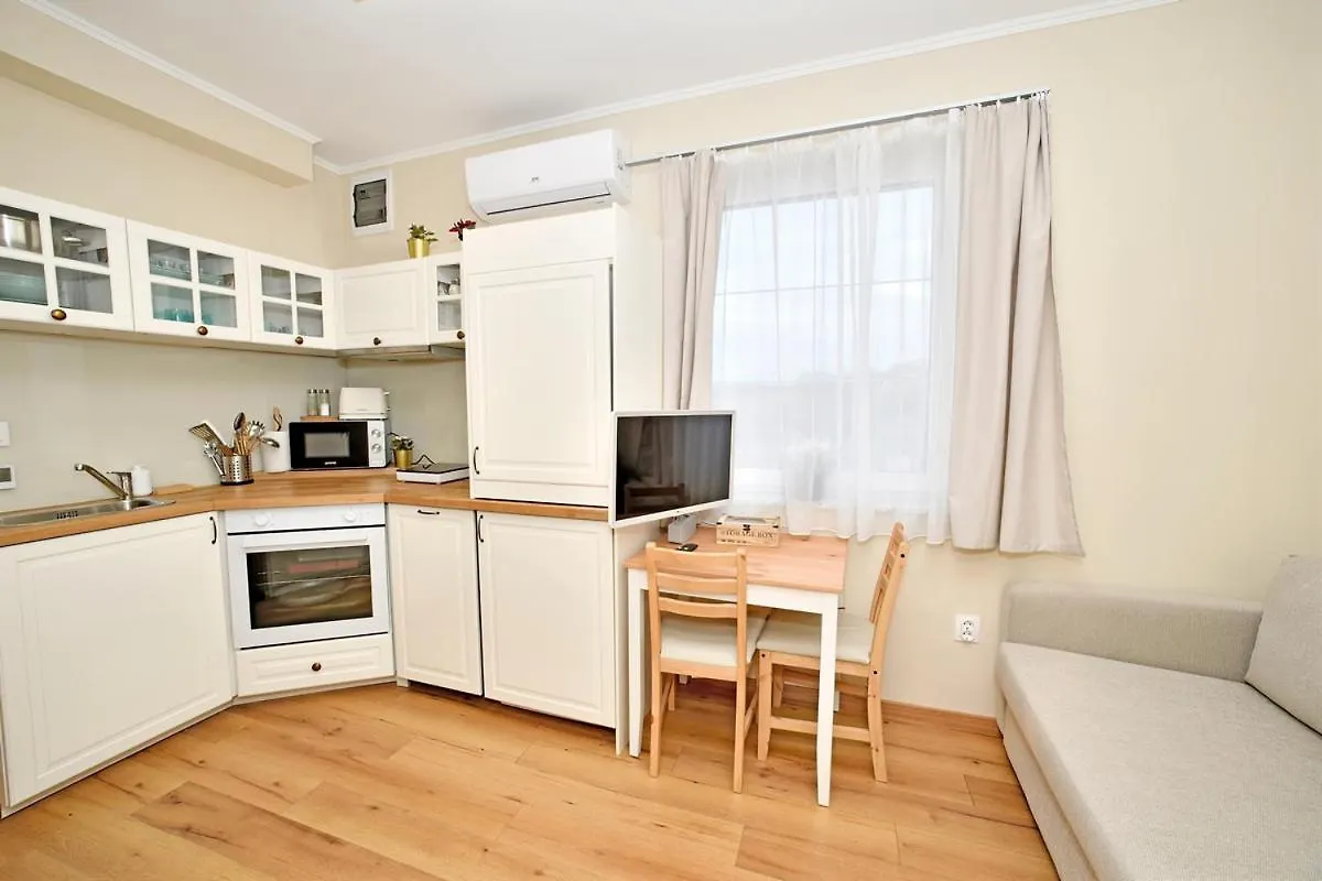 Palmy Apartmanhouse Maglod 0*,